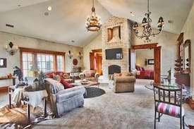 Draper Villa | Draper Castle Luxury Apartment