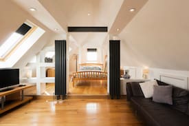 Whitstable Apartment | The Mews Loft Apartment @ No. 17