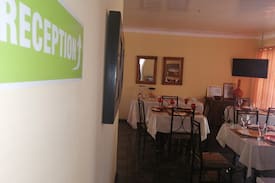 Newcastle Bed & Breakfast | Ziphos Bed And Breakfast