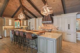 Sherrills Ford House | Lake Norman Retreat - Ideal for Large Groups!!