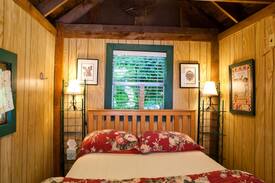 Forks Cabin | Manitou Lodge-Outback Cabin