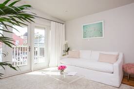 Irish Channel Apartment | The Suites at Belladonna's Rose Suite