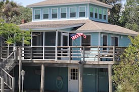 Folly Beach House | Arctic Palms is Pet Friendly with Ocean Views!