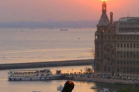 Rasimpasa Apartment | Bosphorus View -Suit Room