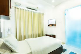 Kochi Hotel | A/c Single room at Near Amrita Hospital Edappally