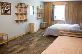 Lion's Head Bed & Breakfast | Friendly Owl B&B - Pine Room