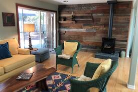 Cleone Cabin | Beautiful and New Cottage by the Sea with Hot Tub