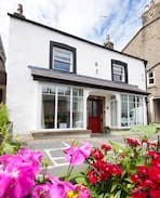 Giggleswick Cabin | Character Cottage in Settle in the Yorkshire Dales
