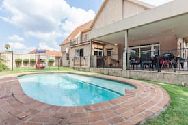 Greater Johannesburg Metropolitan Area House | Joberg Paradise Huge 6 Bed House