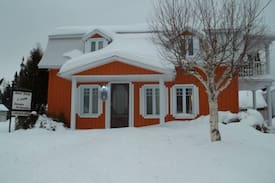 La Malbaie House | Maison Petoche 450$ 2 nuits/8 pers. Add 125$ /jour