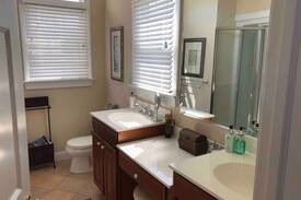 Sea Isle City House | Layton's guest house on the BAY. In Sea Isle