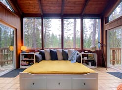 Cedar Ridge House | Grass Valley Treehouse Retreat near the Yuba River