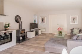 Cranleigh House | Former Recording Studio, Cranleigh, Surrey Hills