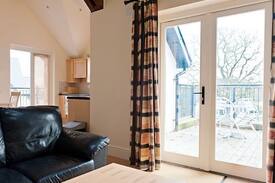 Mountshannon House | Lakeside View Holiday Home No. 14, Mountshannon, Co. Clare - 3 Bedrooms sleeps 5/6