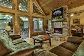 Ellijay Cabin | Mountain Luxury Escape | Ellijay, GA