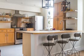 Hudson House | Hudson River Carriage House - Featured on Netflix