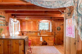 Forest Falls Cabin | Forest Falls 1939 vintage Cabin