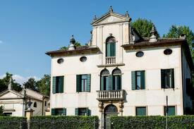 Noventa Padovana Villa | Eighteenth-century villa with garden