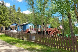 Neihart Cabin | The Blue Haus (Ski Showdown/See Lewis & Clark NF)