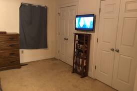 Manteo House | The MANteo CAVE - Private bed/bath in shared space