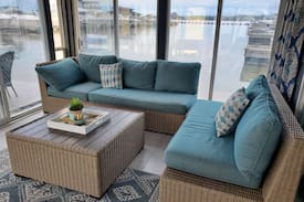 Peoria Boat Rental | Relaxing Water Oasis; Houseboat Getaway!