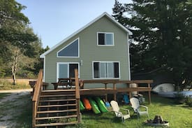 Oscoda House | Be Our Guest! Beautiful Van Etten Lake Beach house