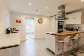 Bourne End House | Meadow House -Modern Luxury in the Heart of Bucks