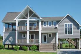Deep Hole House | Scooby Dunes-Steps Away from Oyster Bay Water View