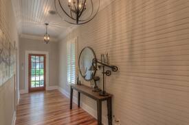 East Hill Cabin | The Christmas Cottage on Desoto