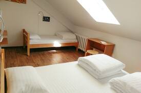Svitlogirske Hostel | Triple room in DREAM Hostel Poltava
