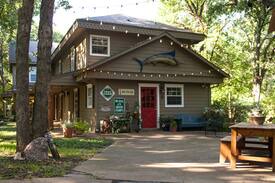 Flower Mound Cabin | Jolly Cabin on Grapevine Lake; Near DFW airport