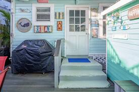 Uptown - Upper Duval House | MERMAID COVE- Funky Getaway on Duval