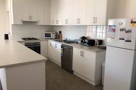 Ararat House | Ararat - Private apart with private living area