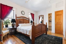 Brooklyn House | Entire Brownstone w. 7 beds, 5 baths, 2 kitchens