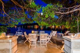 Zaton House | Seafront holiday house Two Pines, with 5 bedrooms