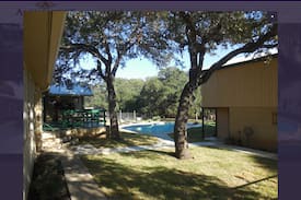 Johnson City House | Alexander's Inn Country Life Experience