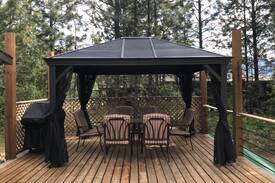 Salmon Arm Cabin | Beach Front Little Shuswap Lake Oasis