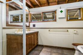 Harcourt House | MountView Retreat