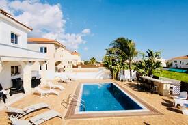 Ayia Napa Villa | Modern House 3-Bedroom in Ayia Napa