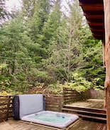 Juan de Fuca Electoral Area Cabin | Jordan River Rainforest Cabin & Spa