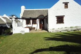 Walvis Bay Cabin | Number 14 Flamingo Cottage on the Lagoon