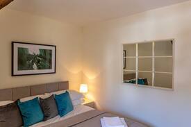 Topsham Cabin | Topsham Cottage , Sleeps 6 , 5 minutes from M5 ,