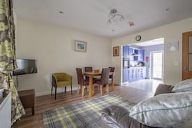 Armagh Cabin | Allistragh Self Catering Cottage A
