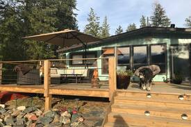 Salmon Arm Cabin | Beach Front Little Shuswap Lake Oasis