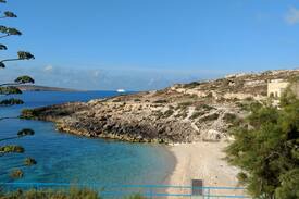 Qala Bed & Breakfast | RabArt-A homely place 1 can stay where Art is born