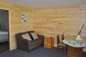 Brackley Beach Cabin | York Bay Place-#11 Lupin, Bay view cottage