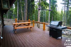 Alma Cabin | Camp Sherman - Ultimate Adventure Basecamp