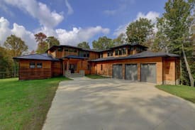 Fayetteville House | Gigantic Luxury Modern Home in The New River Gorge