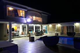 Beacon Hill Villa | Seaside Retreat