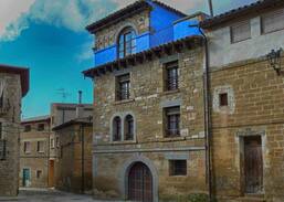 Asin House | El Torreón Mágico: Casa rural para 6/8 personas